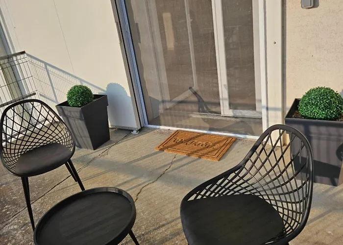 Les Petites Ecuries Feriegård Maine-de-Boixe